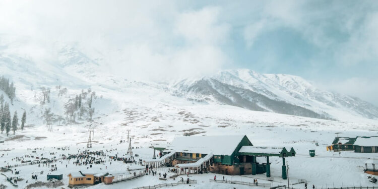 Captivating Kashmir trip: Unveiling the beauty of Srinagar, Gulmarg, and Sonmarg