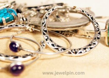 Why is Dainty wholesale 925 sterling silver gemstone jewelry so popular among people - JewelPin