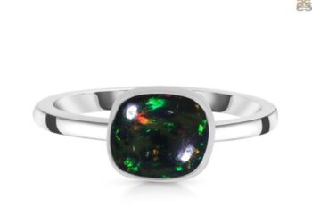Nature's Palette: Black Opal Jewelry Inspired by Earth's Colors