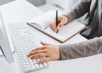 Should Students Use AI for Writing Assignments?